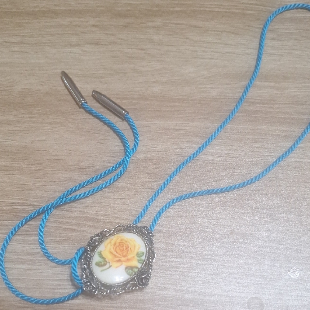 Vintage Silver and Blue Necklace with Textured Pendant